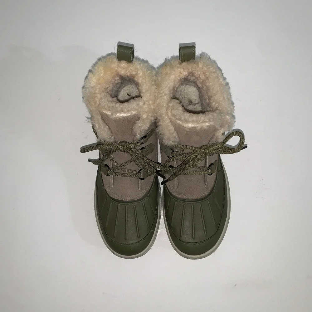 Nike Woodside Boots Womens 8 Green Suede Faux Fur Lined Winter 537345-200